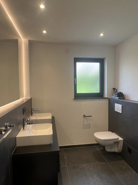 Amselweg W 3 Bad.jpg